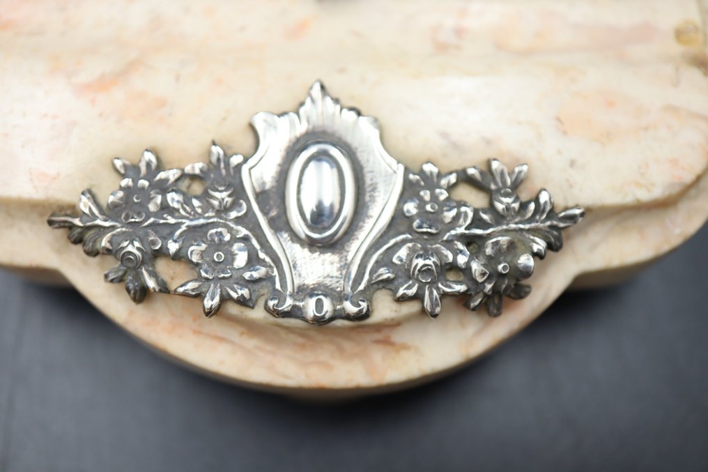 Figura - .833 prata #4.3