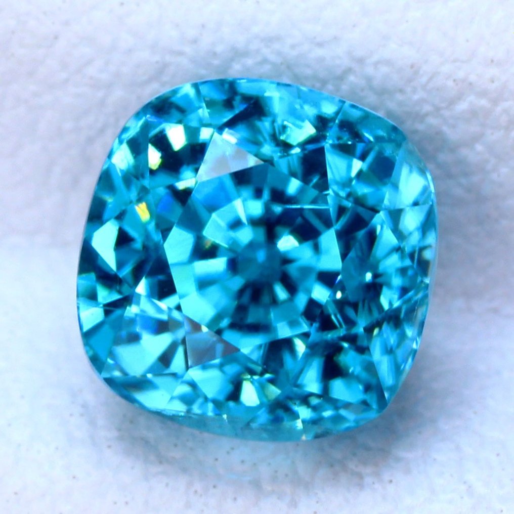 蓝色 锆石  - 3.30 ct - 国际宝石研究院（IGI） #2.1