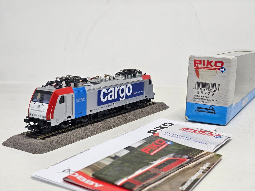 Piko H0 - 96729 - Elektrisk lokomotiv (1) - Ekspertserie E186 - Railpool GmbH, SBB CFF FFS Cargo #1.1