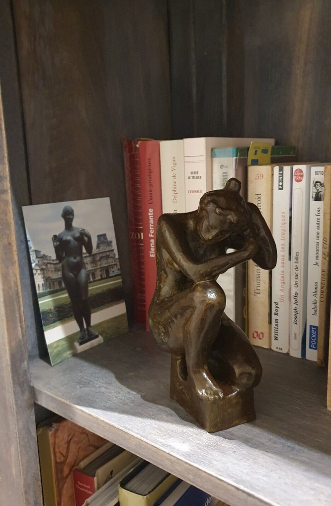 Aristide Maillol (1861-1944), after the model of - Γλυπτό, "Jeune fille accroupie" - 17.3 cm - Μπρούντζος #2.1