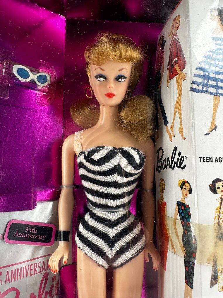 Mattel  - Barbie-nukke - 35th Anniversary Blonde - 1993 - U.S. #2.1