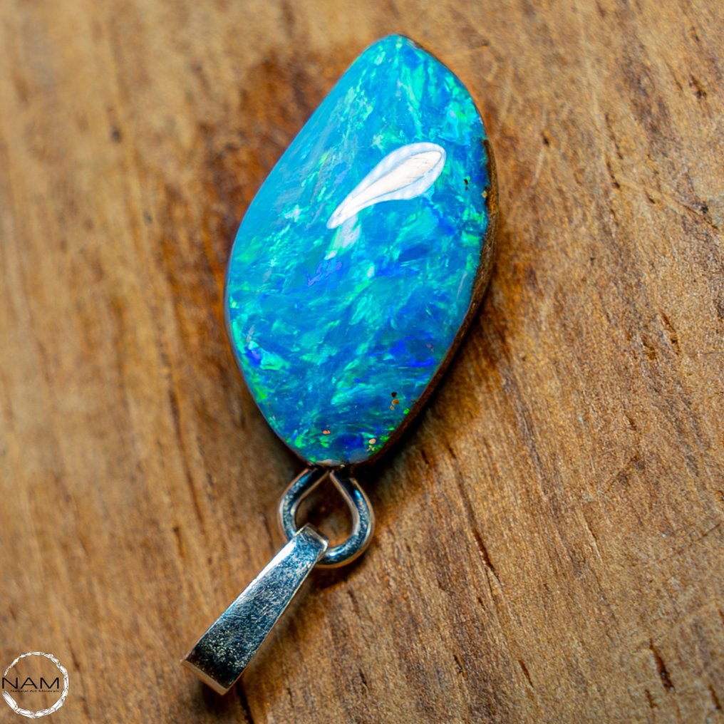 Sällsynt naturligt polerad boulder opal hängsmycke 8,7 ct- 1.74 g #1.2