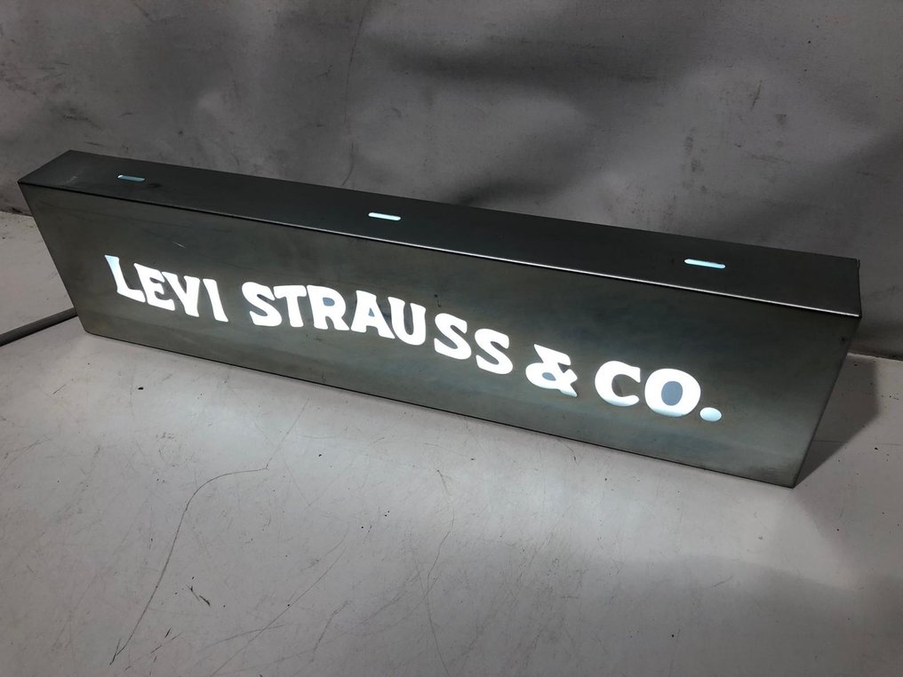 Levi Strauss & Co. - Panneau publicitaire rétroéclairé - Métal #1.1