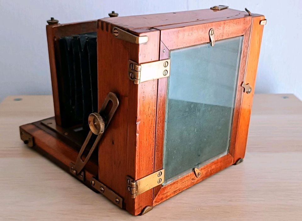 Antike kleine Holzcamera ca. 1915 , englischer Hersteller Plattencamera Αναλογική φωτογραφική μηχανή #2.1