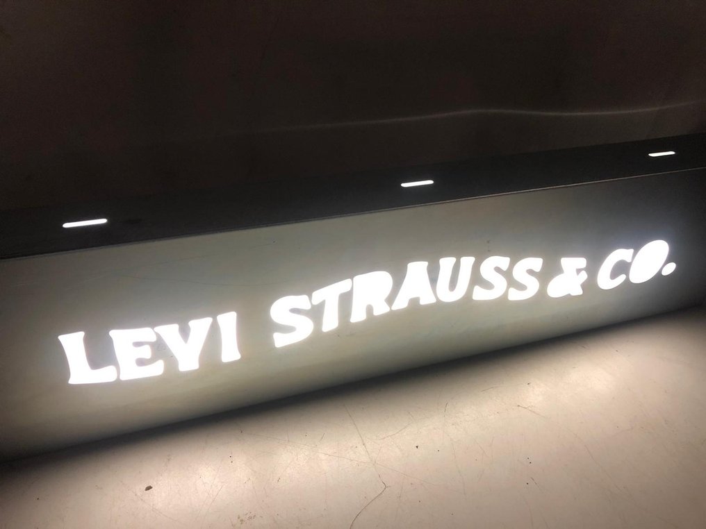 Levi Strauss & Co. - Reclamebord met achtergrondverlichting - metaal #3.2