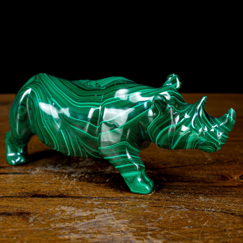 First Quality Natural Malachite Rhino Carving - 4351.4 ct- 870.28 g #2.1