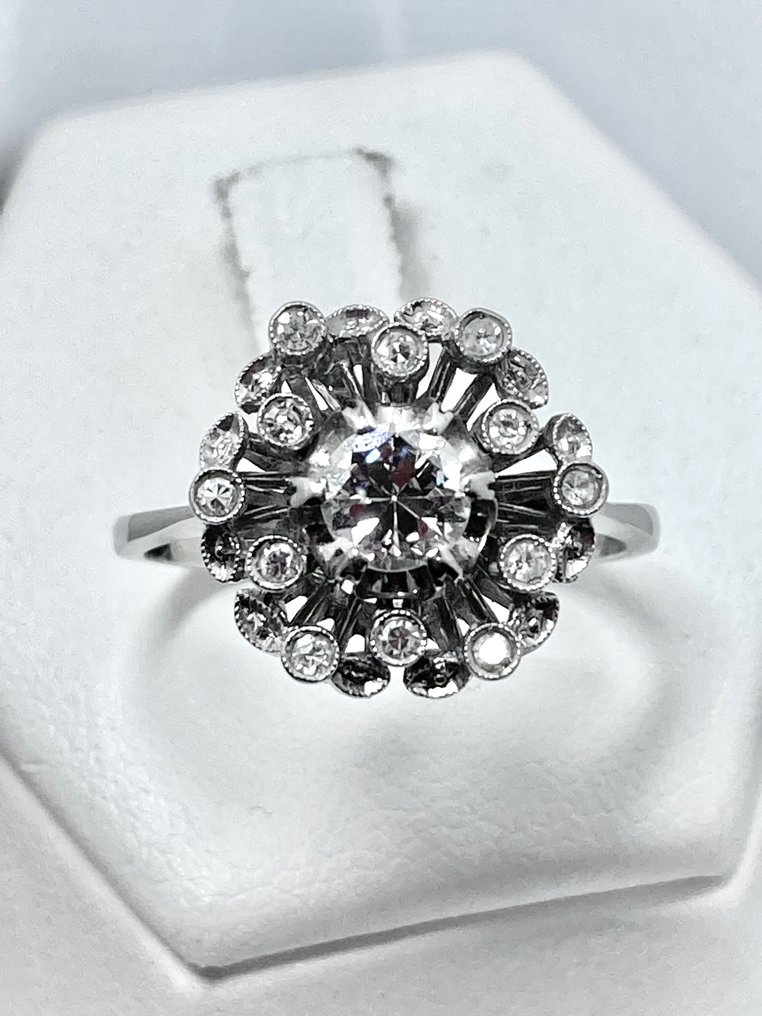 0.74 ct Pala Diamond - Ring Vittguld Diamant #1.1