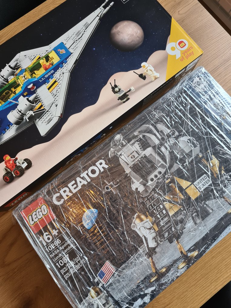 Lego - Űr/Tér - Galaxy Explorer - 10497 and NASA Apollo 11 Lunar Lander - 10266 - 2020+ #1.1