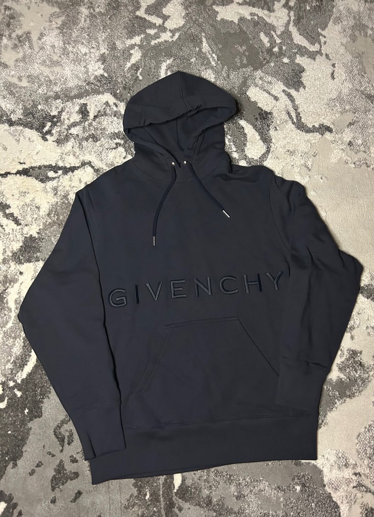 Givenchy - Hoodie #1.1