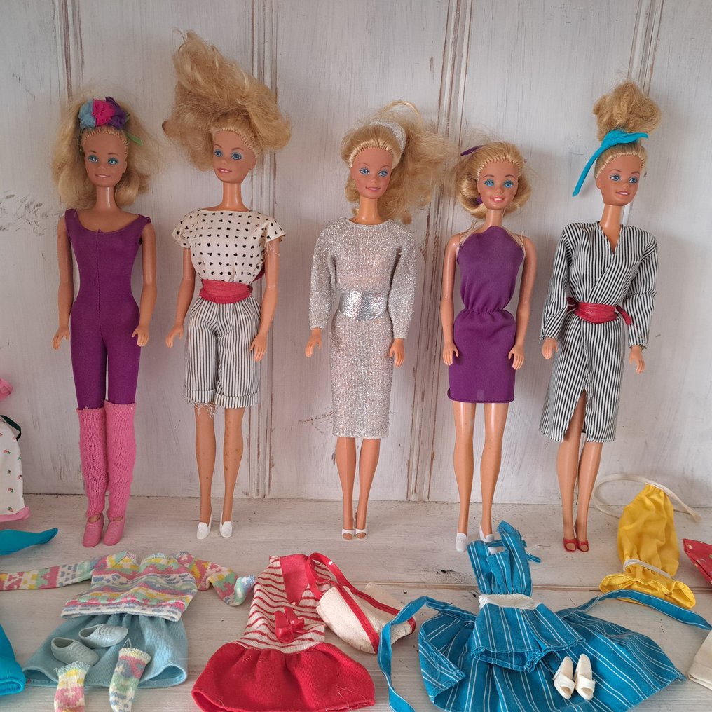 Mattel  - Lalka Barbie Barbie jaren 80 (4 stuks) met 9 losse outfits - 1980-1990 #1.1