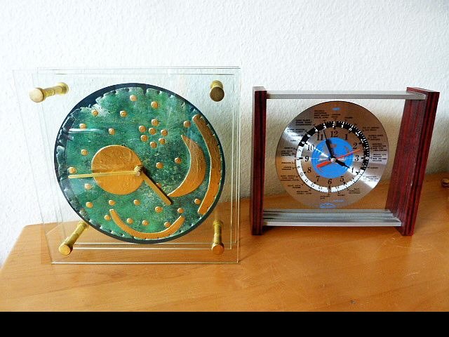 Relógio extraordinário sob o vidro: * Nebra Sky Disk!! * Relógio mundial sextante -   Vidro, Acrílico - 1990-2000 #1.1