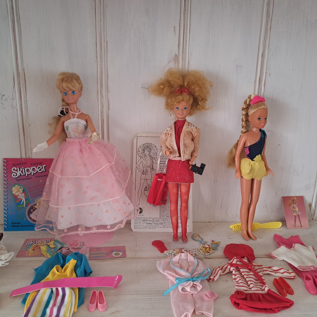 Mattel  - Barbie dukke Barbie Skipper jaren 80 met 6 outfits - 1980–1990 #1.1