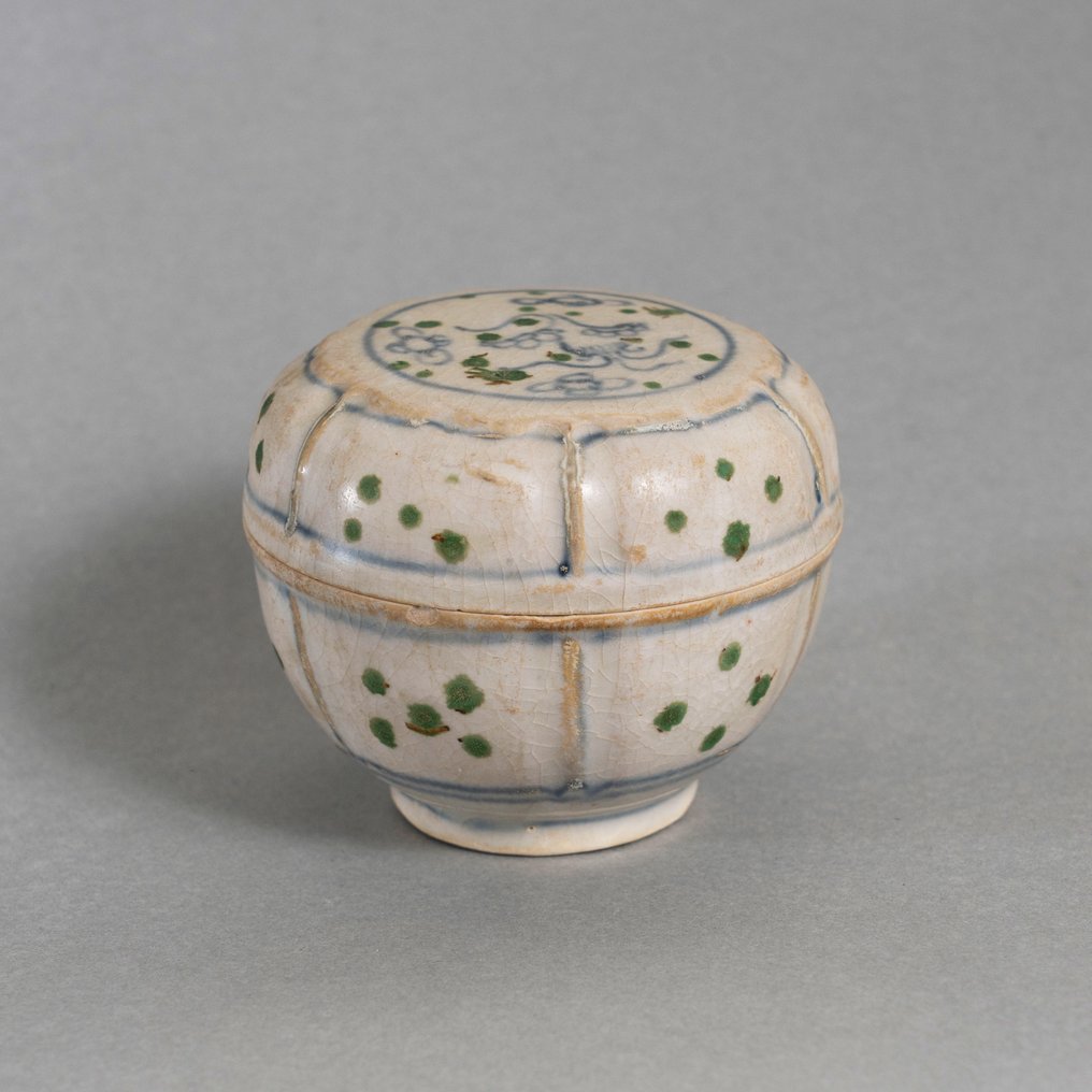 Scatola - Scatola vietnamita con coperchio policromo con motivi floreali - Tarda dinastia Le - XV-XVI secolo - Porcellana #3.2
