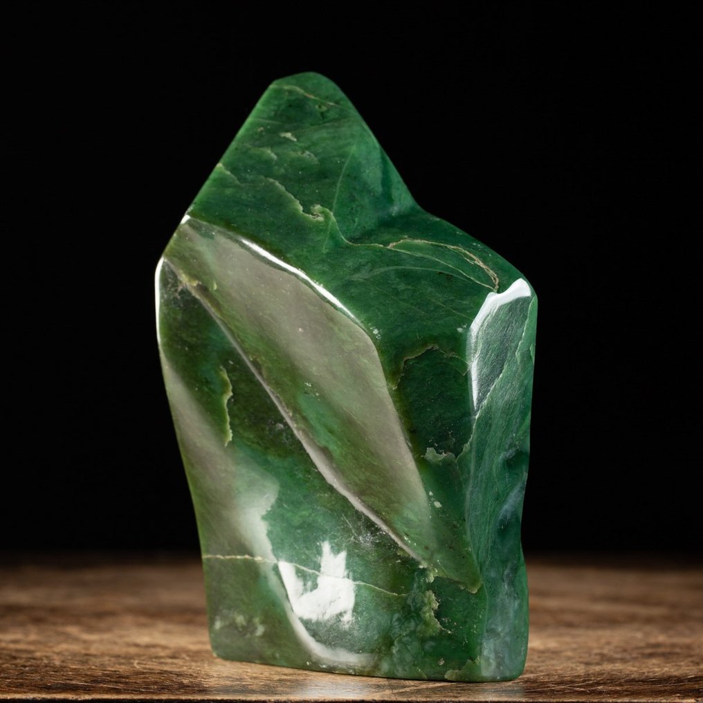 Extra Minőségi Nephrite Jade - Mélyzöld Szín - Burma - Szabad Forma - Magasság: 179 mm - Szélesség: 121 mm- 1802 g #1.2