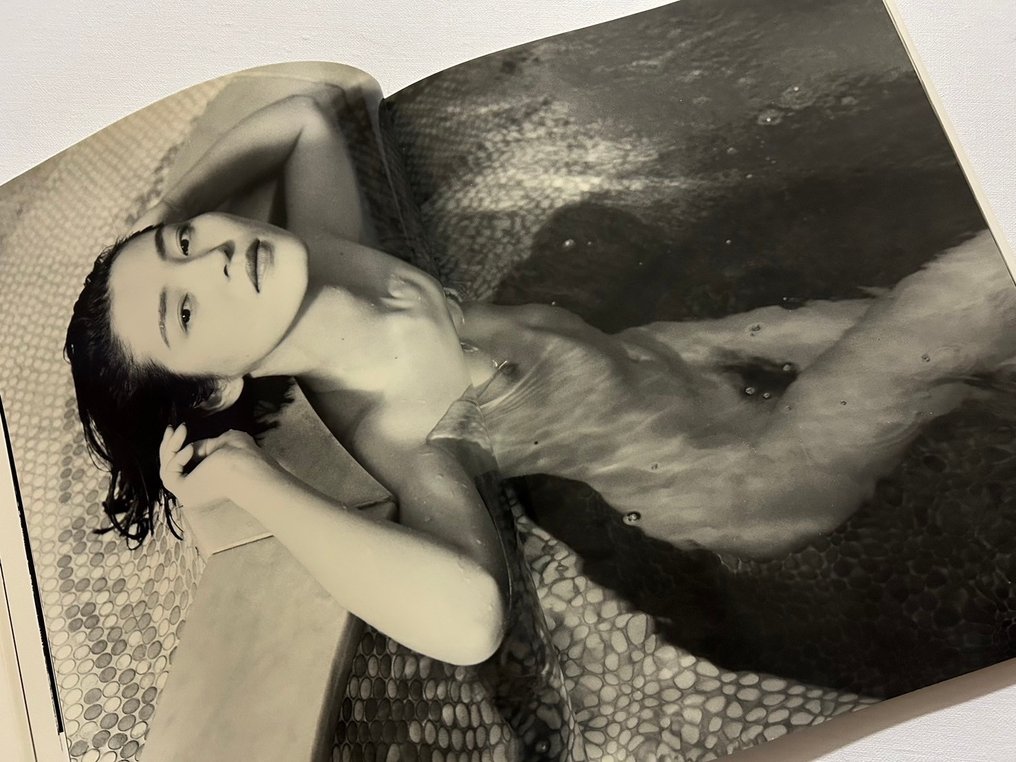 Kishin Shinoyama - water fruit Kishin Shinoyama + Higuchi Kanako - accidents 1 - 1992 - 1991 #4.3