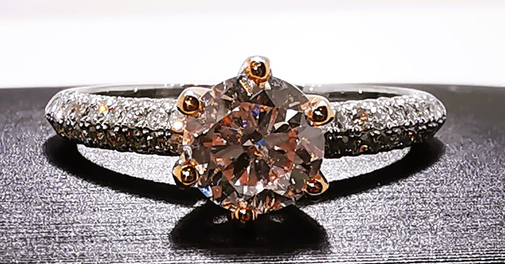 Anello - 18 carati Oro bianco, ROSA CHIARO GIA 1,39 ct.Impegno -  1.39ct. tw. Diamante  (Naturale) - Diamante #2.1