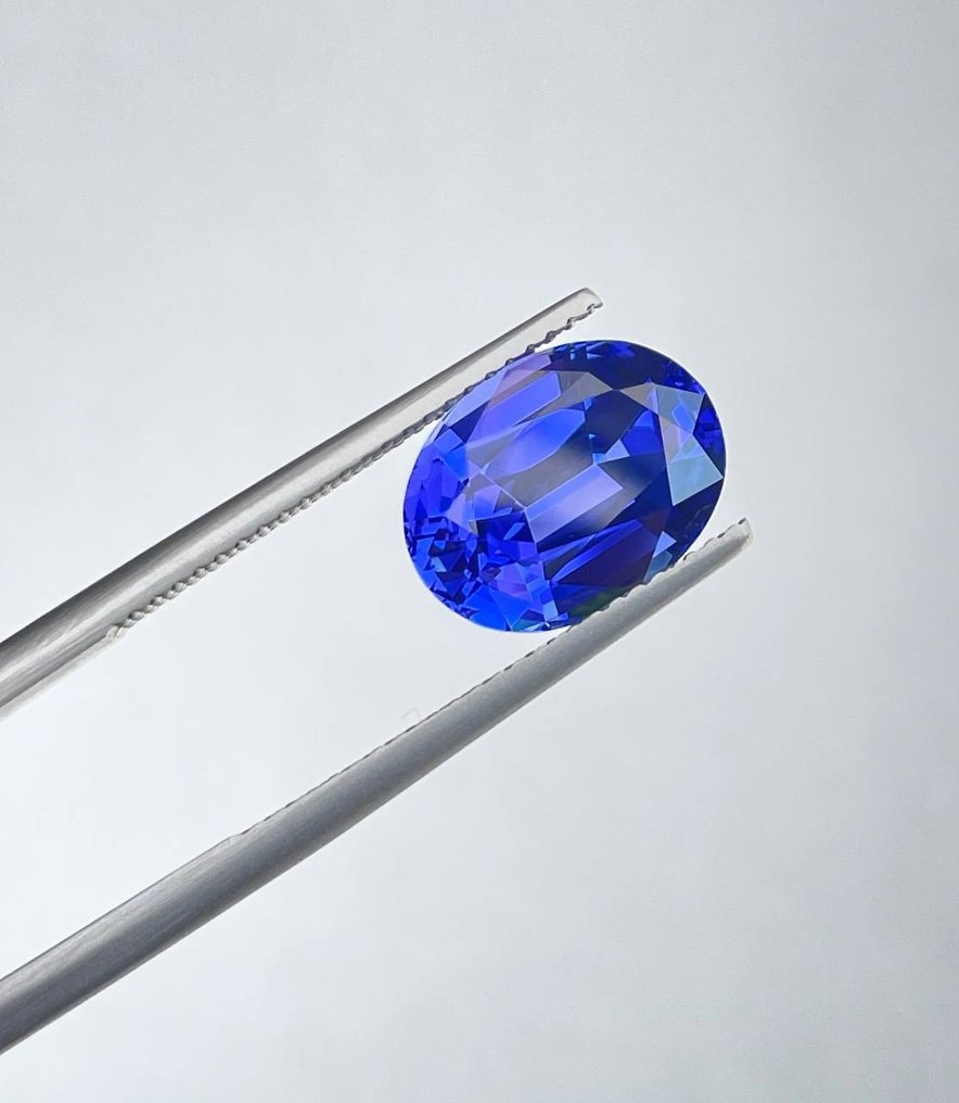紫罗兰色, 蓝色 坦桑石  - 5.09 ct - 美国宝石研究院（GIA） #1.2