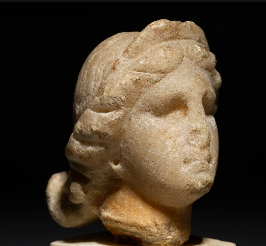 Oldtidens Hellas, hellenistisk Marmor Afrodite hode. 3.-2. århundre f.Kr. 5,5 cm Høyde. #1.1