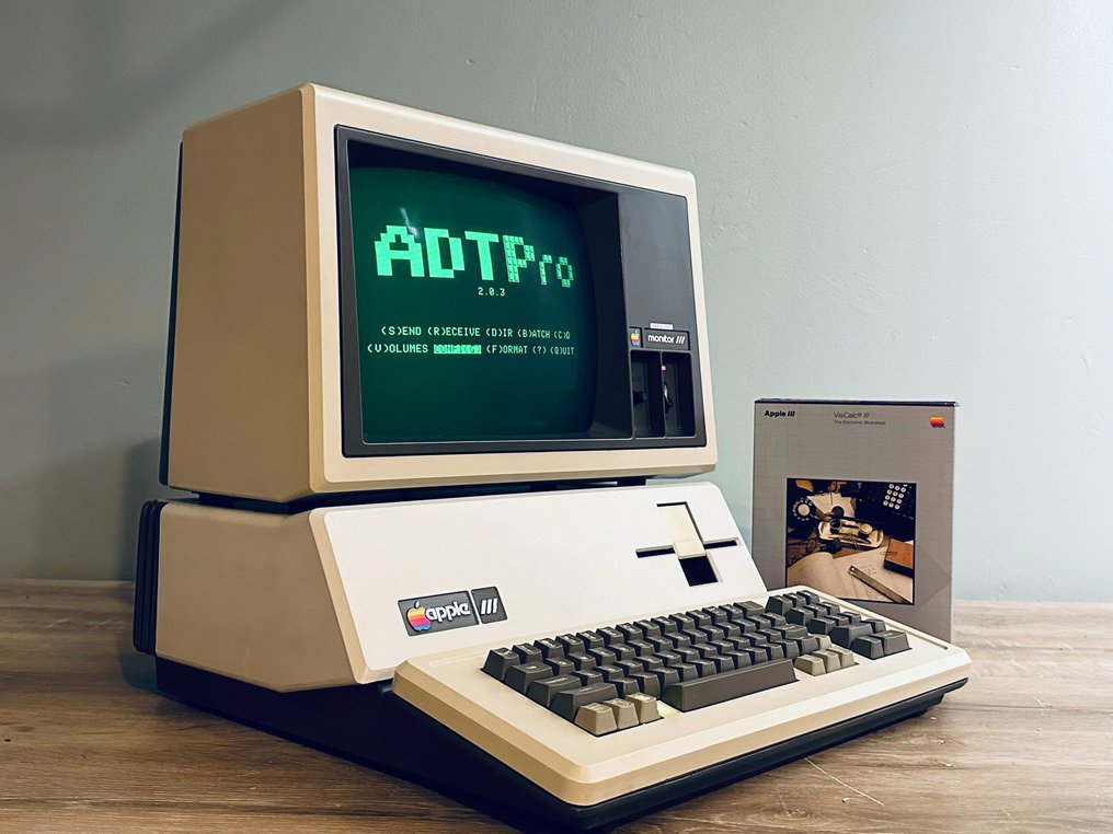 Apple III 1980 + Apple Monitor III + Boxed VisiCalc III - Very Rare - Számítógép (3) - Pótolt dobozzal #2.2