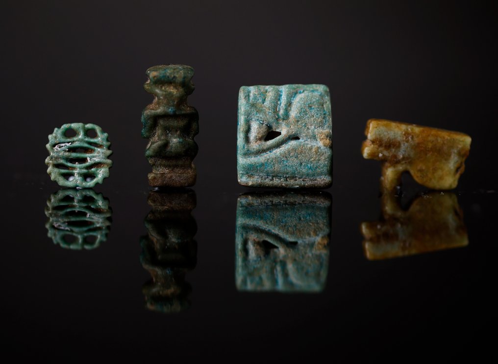 Antico Egitto Faenza Amuleti di Horus, Udjat, Pataikos e rosetta - 1.6 cm #1.1