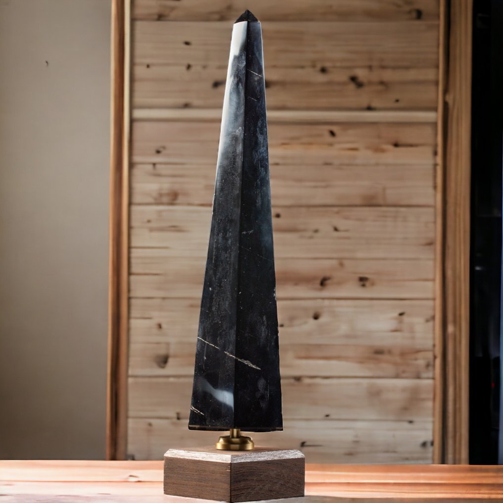 Black Obsidian Obelisk - Veldig eksklusiv - Tre Messing Base - - Høyde: 325 mm - Bredde: 50 mm- 1240 g #1.1