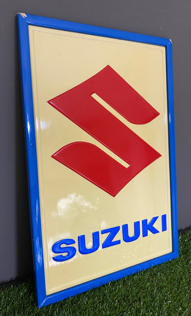 Insigne - Suzuki - 1970 #1.2