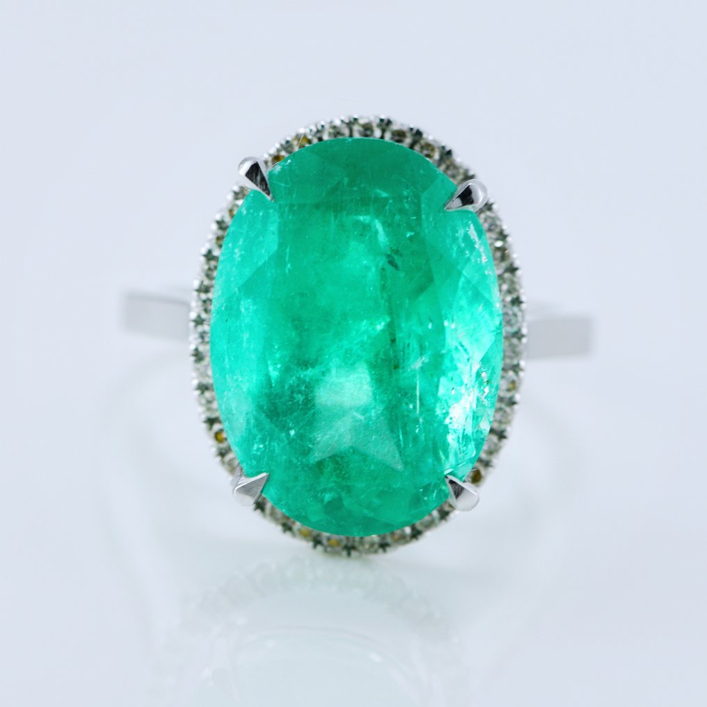 Ring - 14 karaat Witgoud -  7.97ct. tw. Smaragd - Diamant - Afkomst uit Colombia Smaragd #1.1