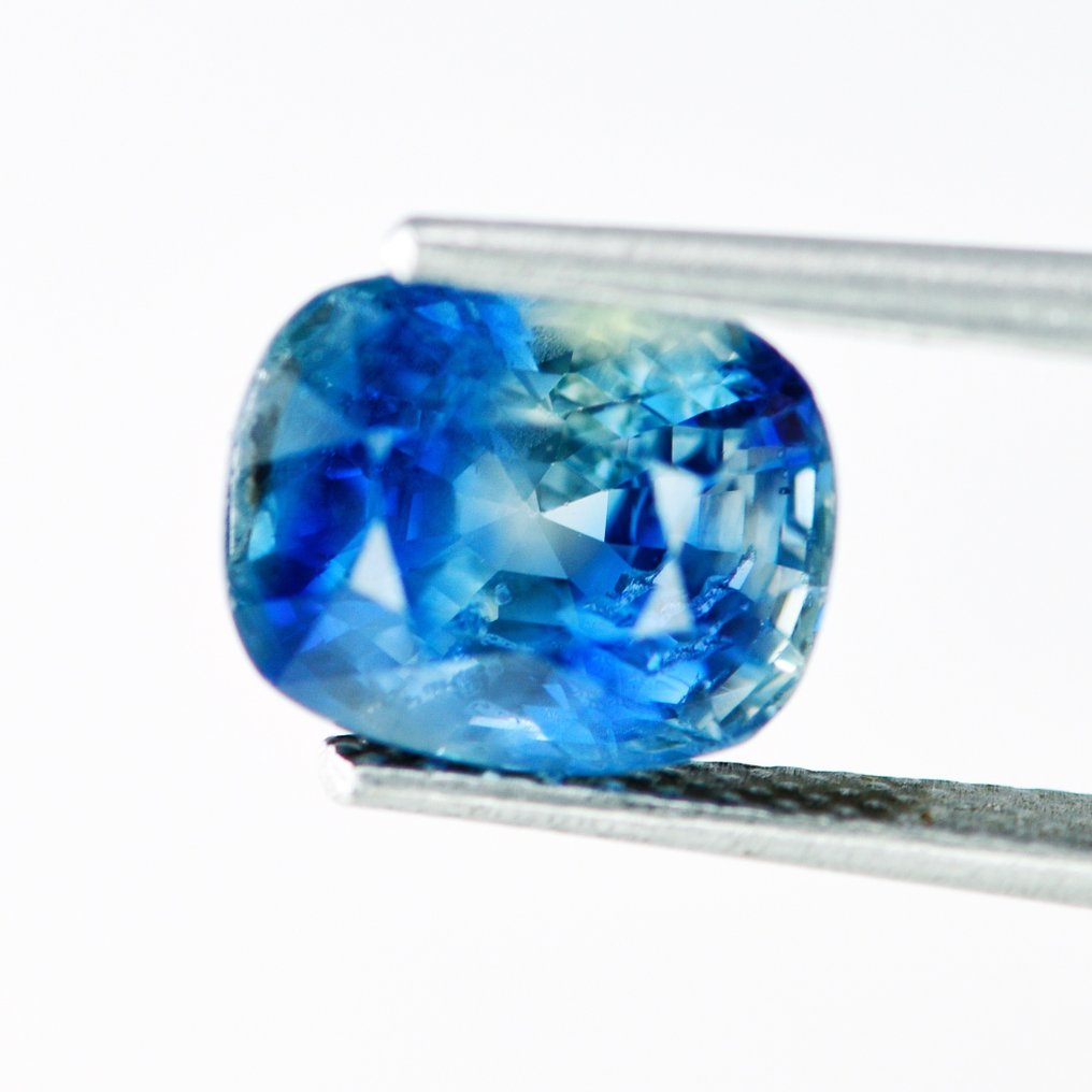 1 pcs  Blue Sapphire  - 3.04 ct - International Gemological Institute (IGI) - SRI LANKA SAPP NO HEAT #3.2
