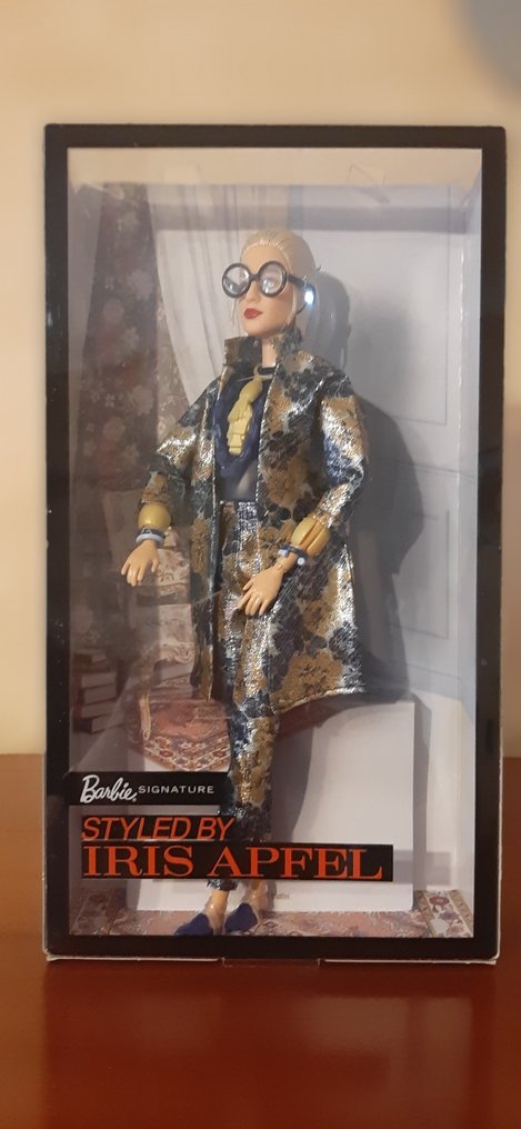 Mattel  - Păpușă Barbie Iris Apfel - 2010-2020 - U.S. #1.1