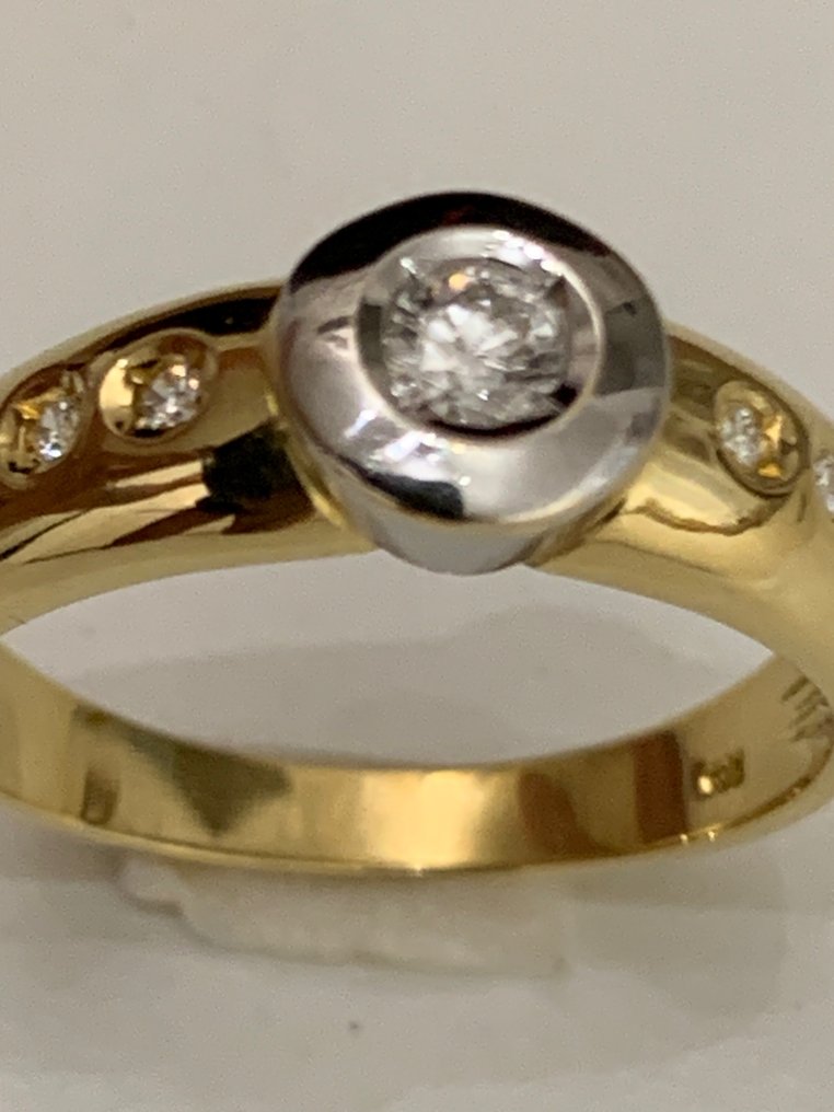 Ring - 18 kt. Yellow gold -  0.27 tw. Diamond  (Natural) - Diamond  #1.2