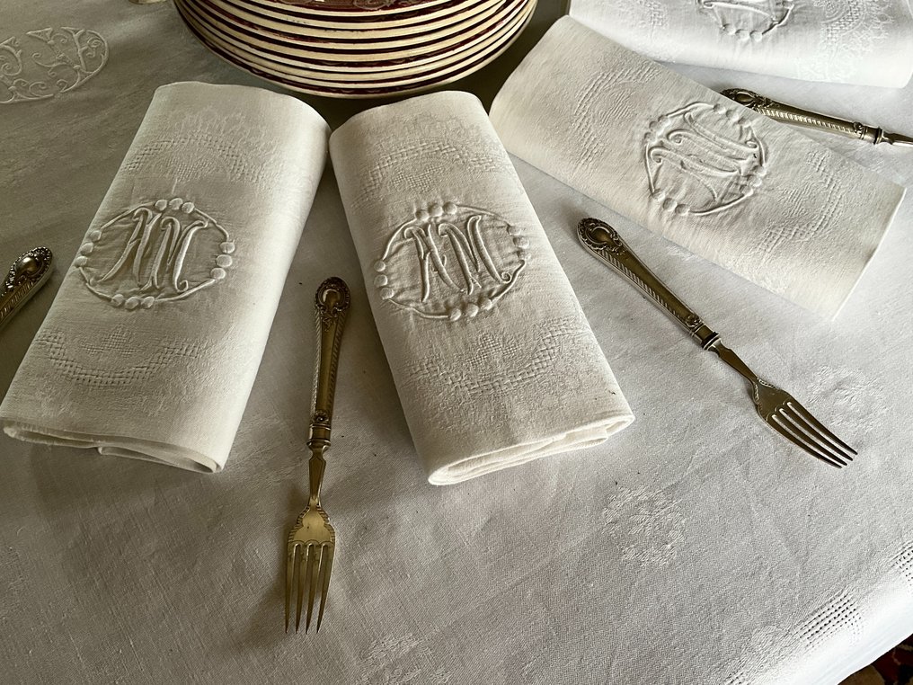 拿破仑帝国晚期 111 锦缎亚麻餐巾，带有首字母 A.M. - 纺织品 (5)  - 80 cm - 65 cm #2.1