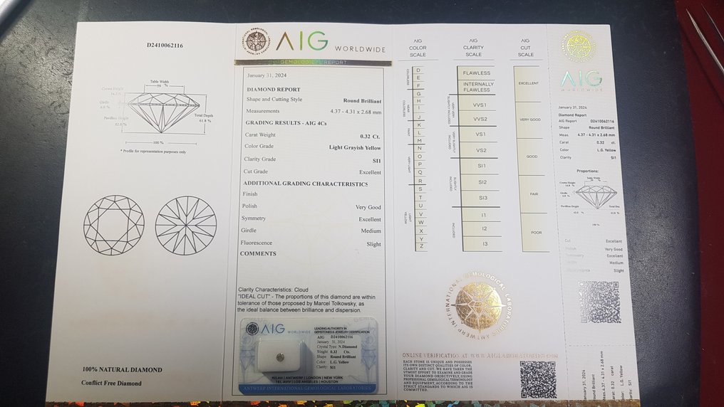 Fără preț de rezervă - 1 pcs Diamant  (Colorat natural)  - 0.32 ct - Light Cenușiu Galben - SI1 - (AIG Israel) Laboratoarele gemologice internaționale din Anvers #2.2