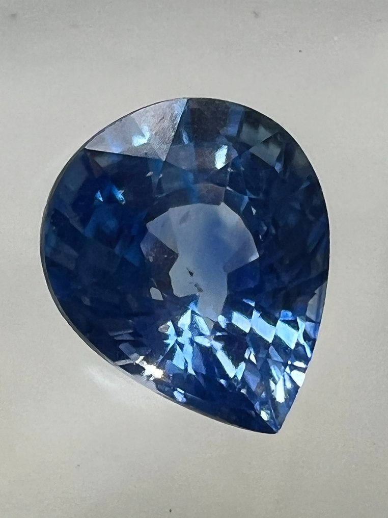 Blauw Saffier  - 1.15 ct - Antwerp Laboratory for Gemstone Testing (ALGT) - Intens blauw #2.1