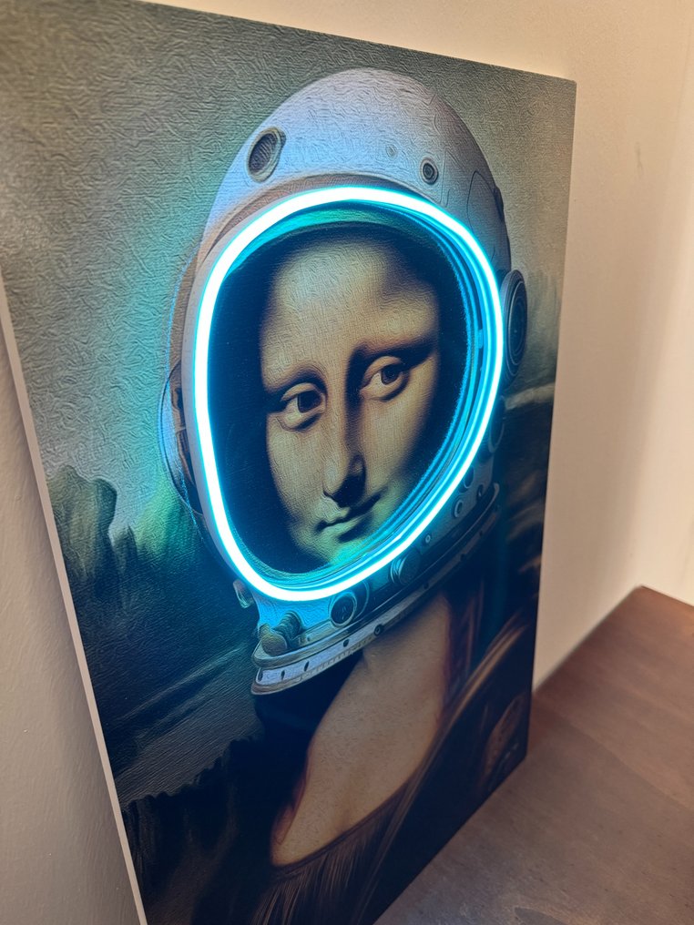 LEDMansion - Gioconda Astronaut Led Wall Art #4.3