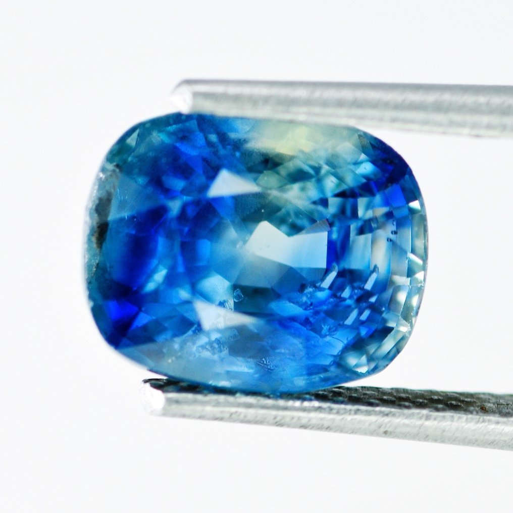 1 pcs  Blue Sapphire  - 3.04 ct - International Gemological Institute (IGI) - SRI LANKA SAPP NO HEAT #1.1