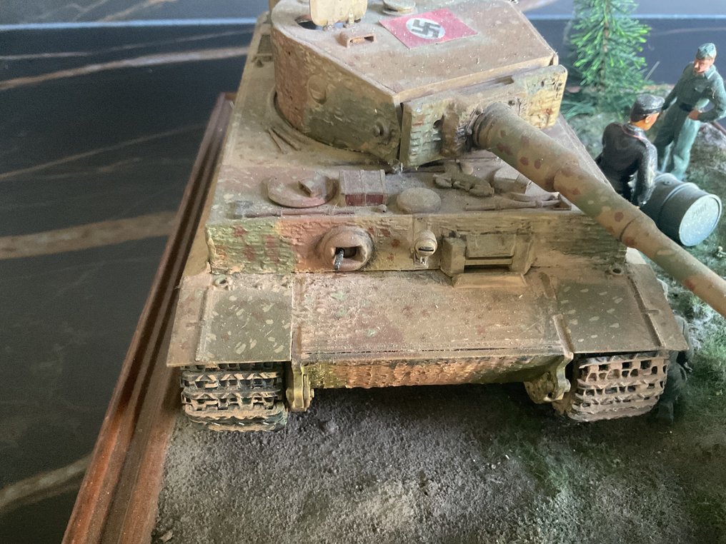 Tamiya  - Diorama Duitse Tiger Tank in onderhoud - 2000-2010 - Japão #3.1