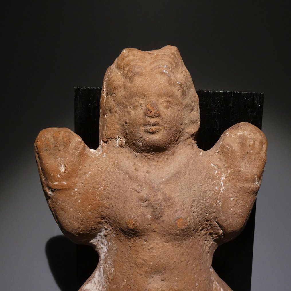 Ókori egyiptomi Karnelián Ágyasnő alakja. 18 cm H. Ptolemaiosz P., Kr.e. 100. Volt. Régi gyűjtemény. #1.2