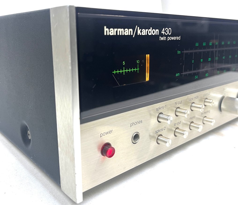 Harman Kardon - 430 – Doppelantrieb Stereo-Festkörper-Receiver #3.1