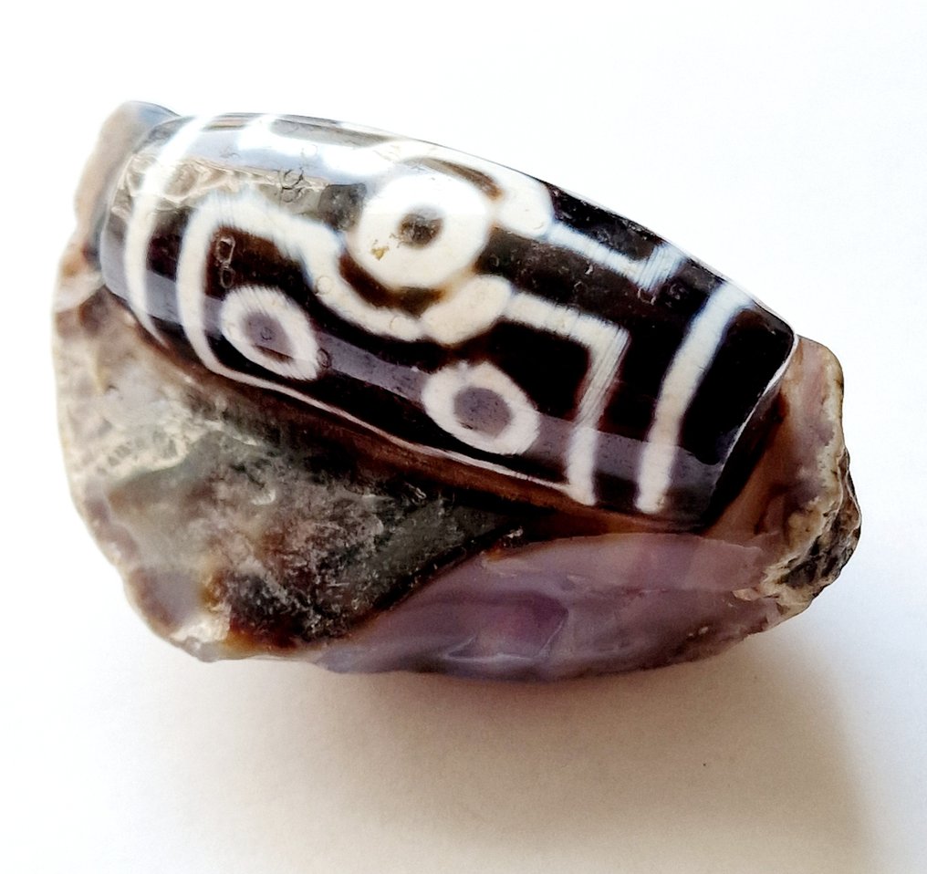 Altes Tibetisch-Nepalesisch Natürlicher gebänderter Achat Seltener XXL Perlen-Talisman mit Buddhaaugen - 95 mm #1.2