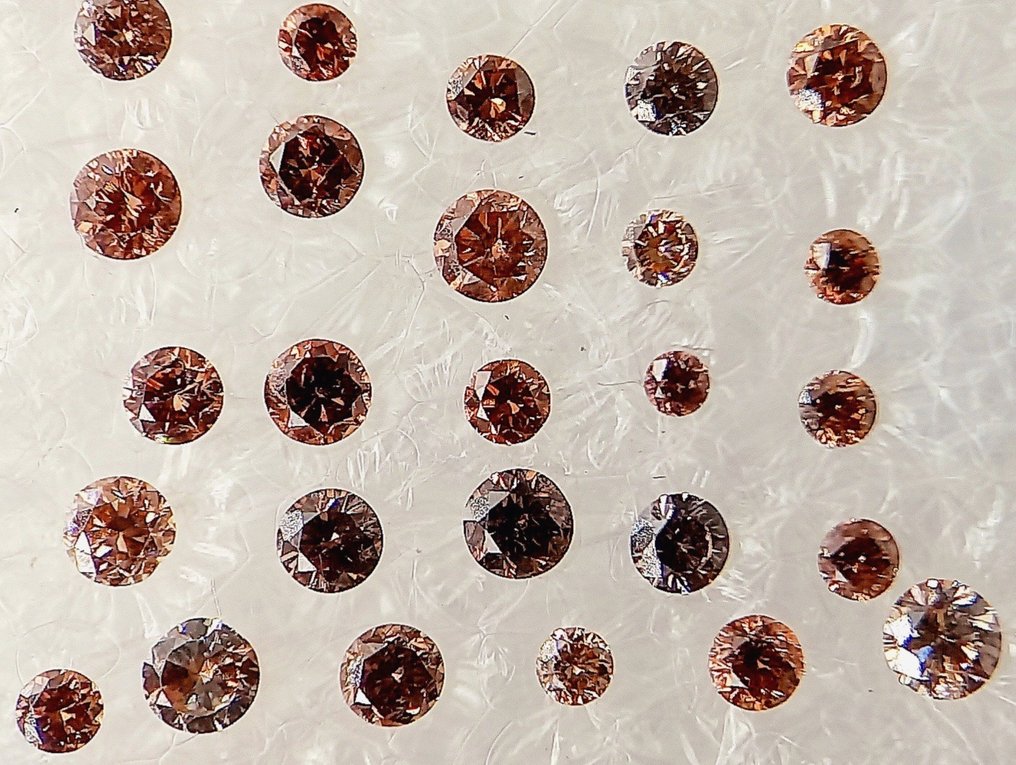 Sin Precio de Reserva - 26 pcs Diamante  (Color natural)  - 0.60 ct - Redondo - Fancy deep Rosáceo Naranja - I2, VS1 - Antwerp Laboratory for Gemstone Testing (ALGT) #1.1