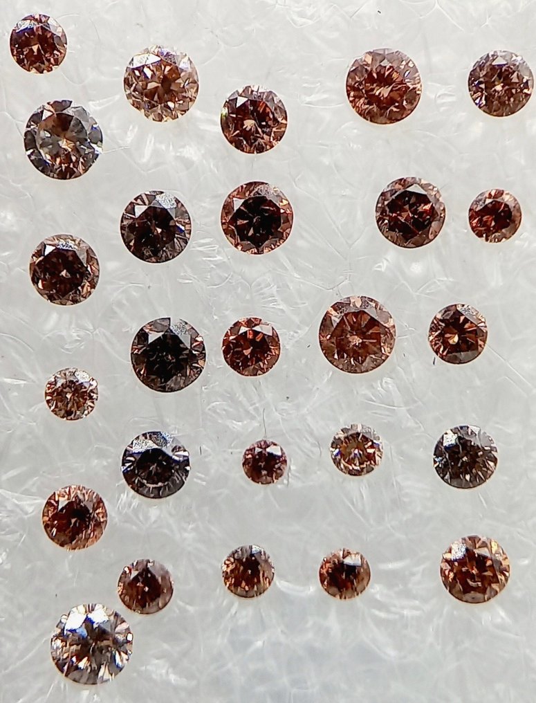 Nincs minimálár - 26 pcs Gyémánt  (Természetes színű)  - 0.60 ct - Kerek - Fancy deep Rózsaszínes Narancssárga - I2, VS1 - Antwerpeni Drágakővizsgálati Laboratórium (ALGT) #2.1