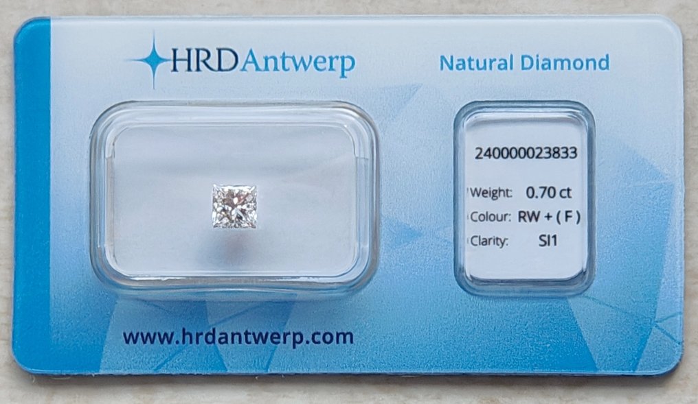 1 pcs Diamant  (Natur)  - 0.70 ct - Kvadrat - F - SI1 - HRD Antwerpen #1.1
