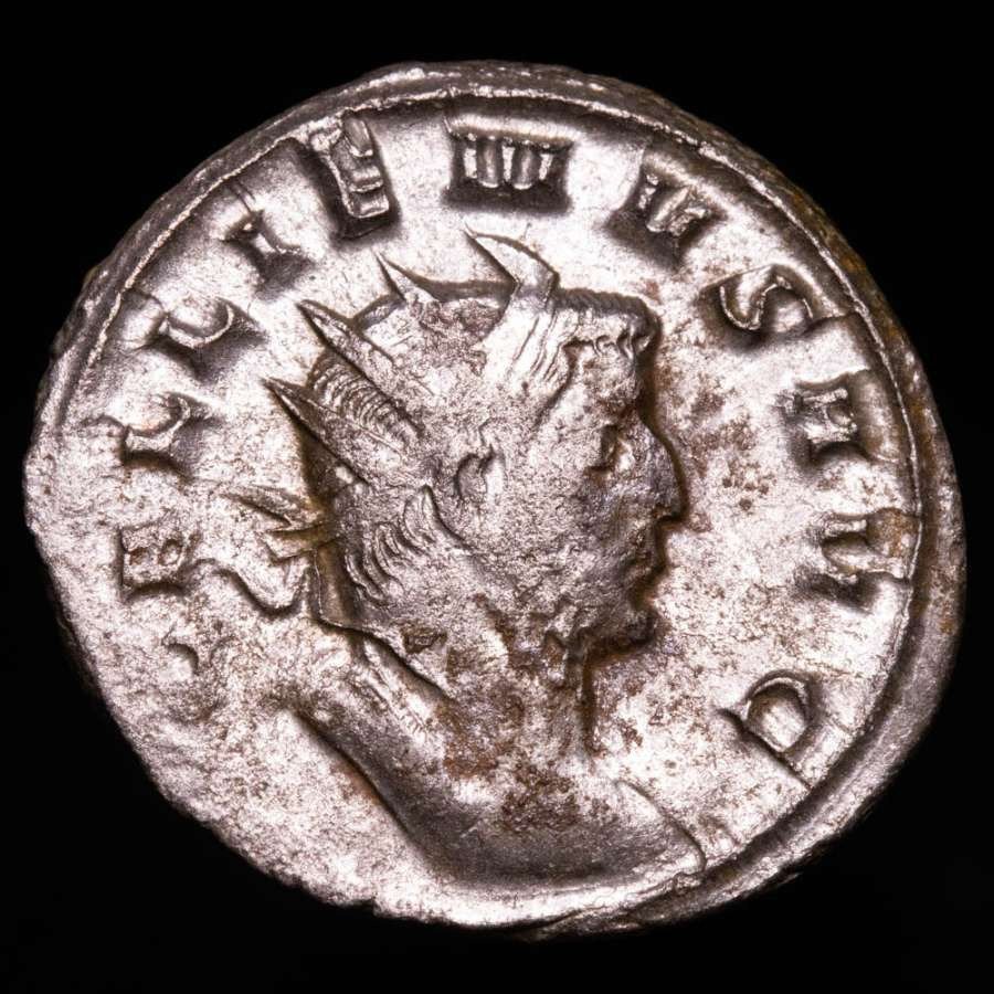 Imperio romano. Galieno (253-268 e. c.). Antoninianus Siscia 266-267 AD,. FIDES MIL Fides standing front, head to left, holding signum in each hand.  Very  (Sin Precio de Reserva) #1.2