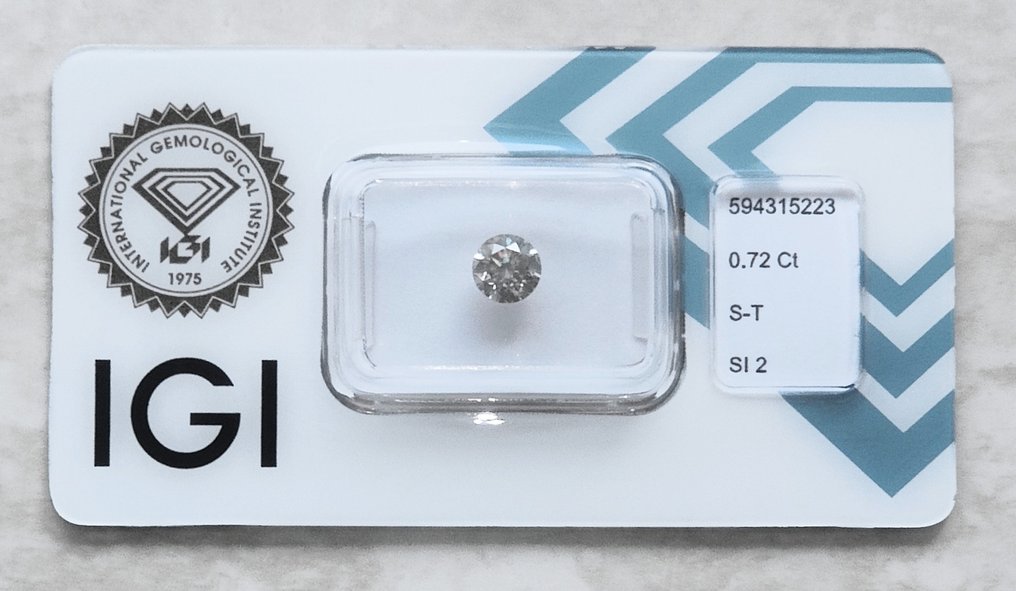 1 pcs Diamant  (Natuurlijk)  - 0.72 ct - SI2 - International Gemological Institute (IGI) - S-T #1.1