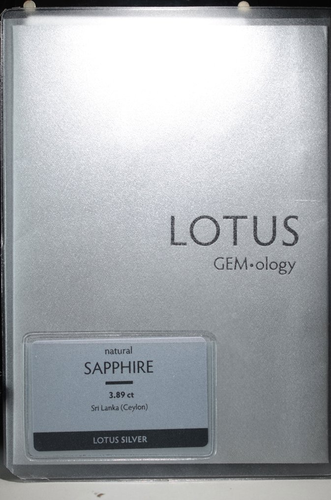 Blue Sapphire - 3.89 ct - Lotus Gemology #3.2