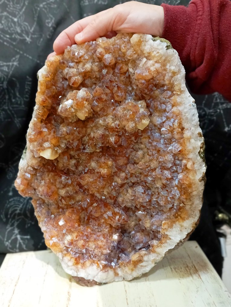 Sitriini Kristallit - Korkeus: 9 cm - Leveys: 31 cm- 5720 g - (1) #1.1