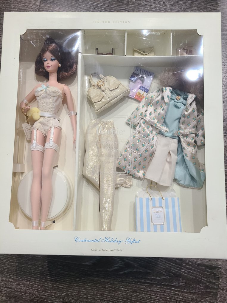 Mattel  - Κούκλα Barbie Silkstone Fashion Model Continental Holiday Giftset #1.1