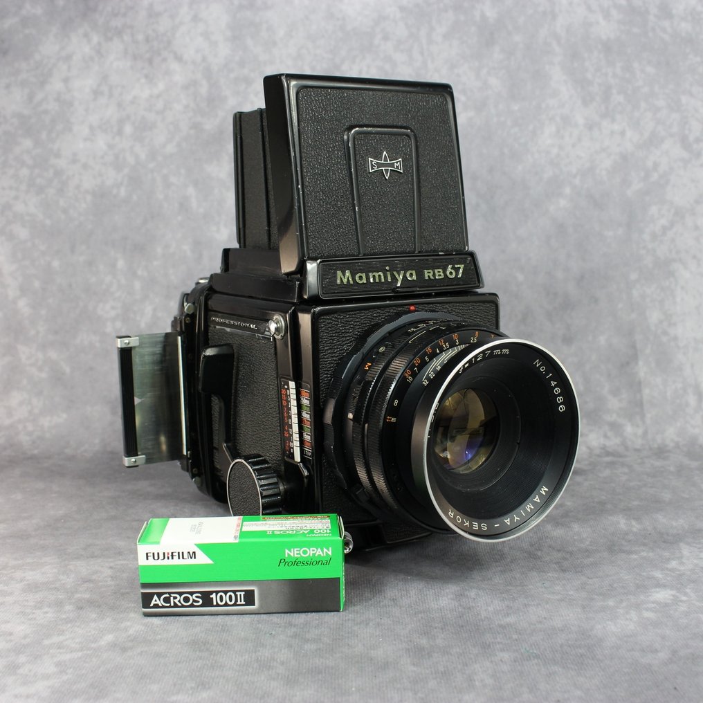 Mamiya RB67 + Mamiya-Sekor    1:3.8 F=127mm 120 / mellomformat kamera #1.1