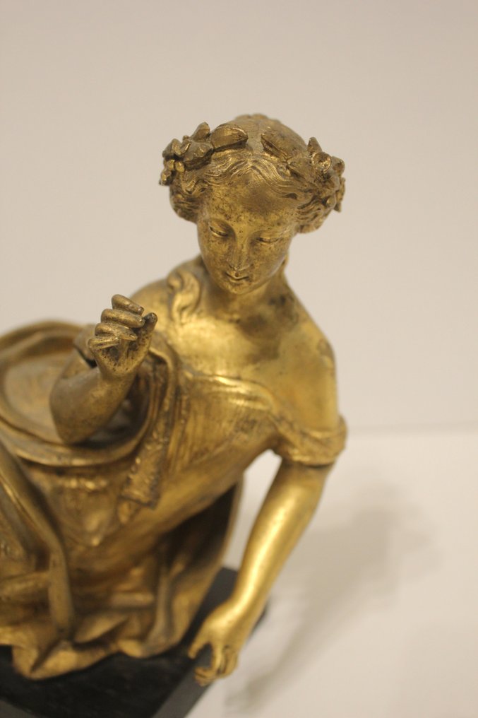 Statuette, Figure féminine allongée - 17 cm - Bronze, Holz, Vergoldet #2.1