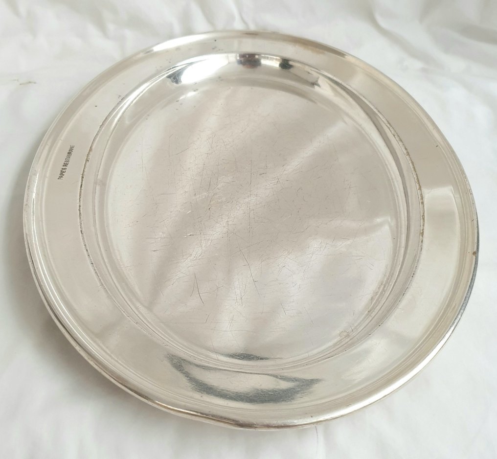 Walker & Hall - Platter - Silverplated - Oval Serving #3.1